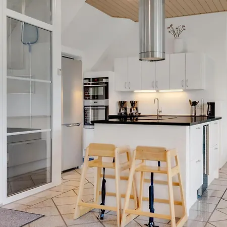 2033 Ulfborg