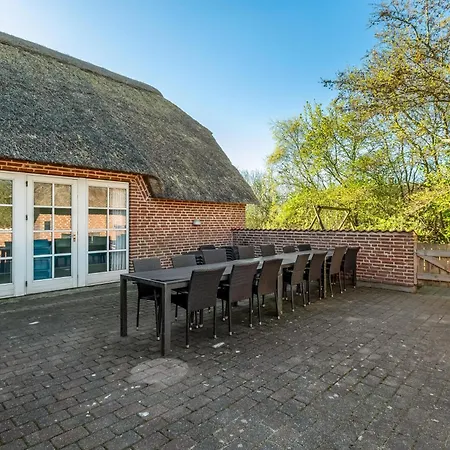 2033 Ferienhaus *